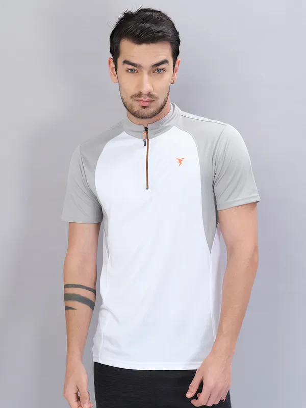 Men Colorblock Slim Fit Mock Neck T-shirt with TECHNO COOL+ - Image 2