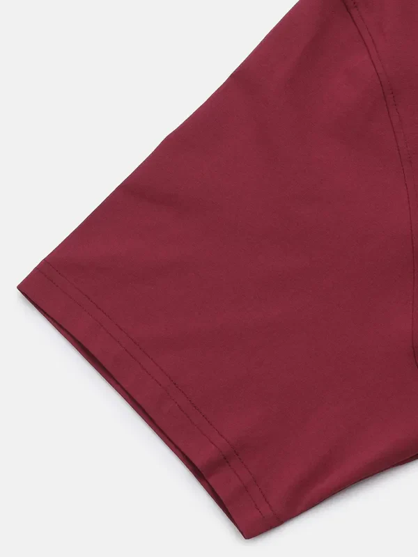Men Solid Slim Fit Crew Neck T-shirt with COTFLEX - Image 8