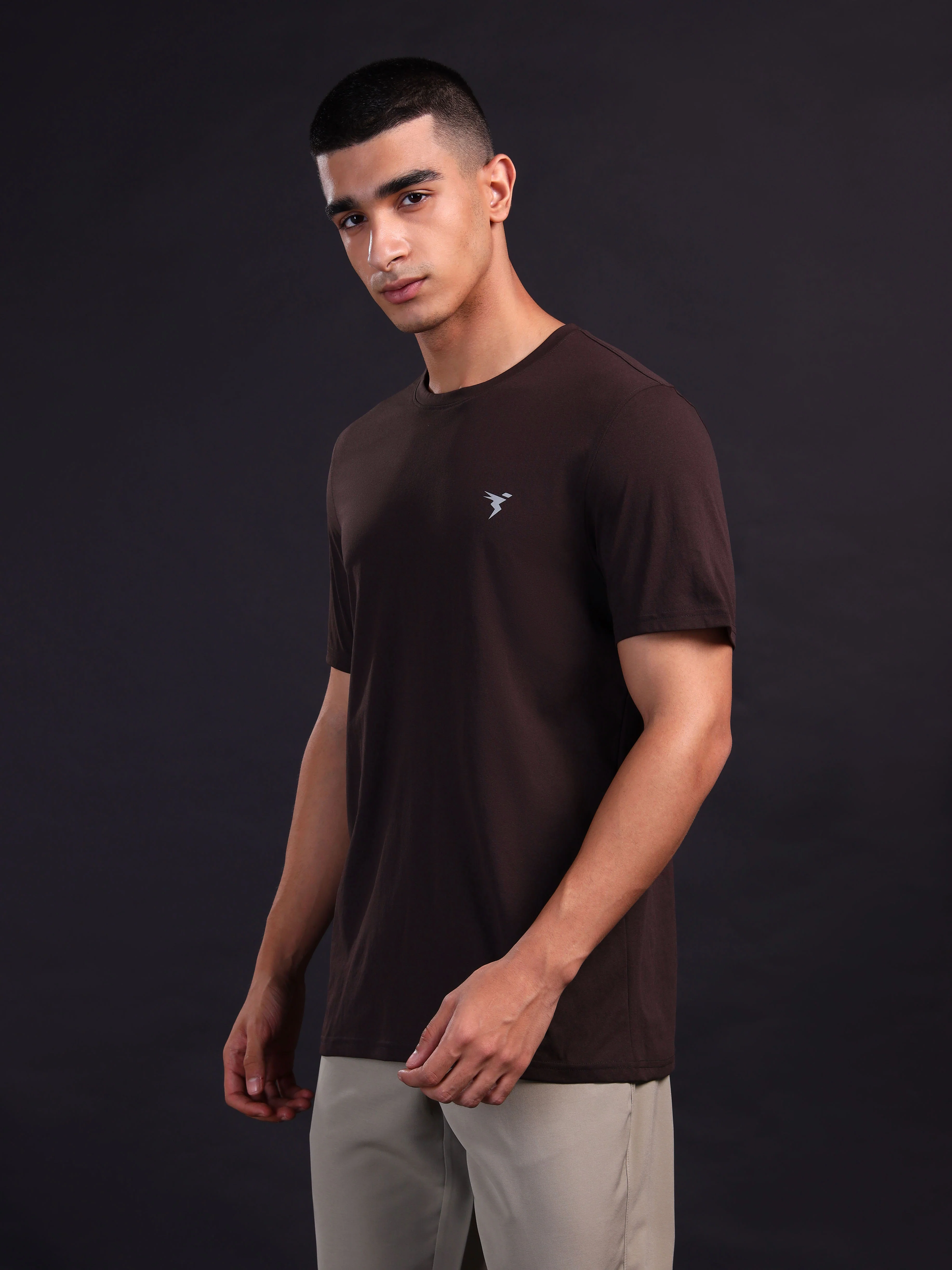 Men Solid Slim Fit Crew Neck T-shirt with COTFLEX - Image 4