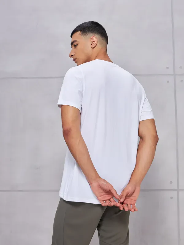 Men Solid Slim Fit Crew Neck T-shirt with COTFLEX - Image 5