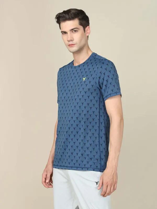 Men Jacquard Slim Fit Crew Neck T-shirt with DOUBLE COOL - Image 4