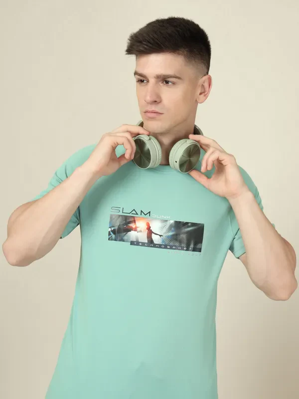 Men Graphic Printed Slim Fit Crew Neck T-shirt with TECHNO COOL+
