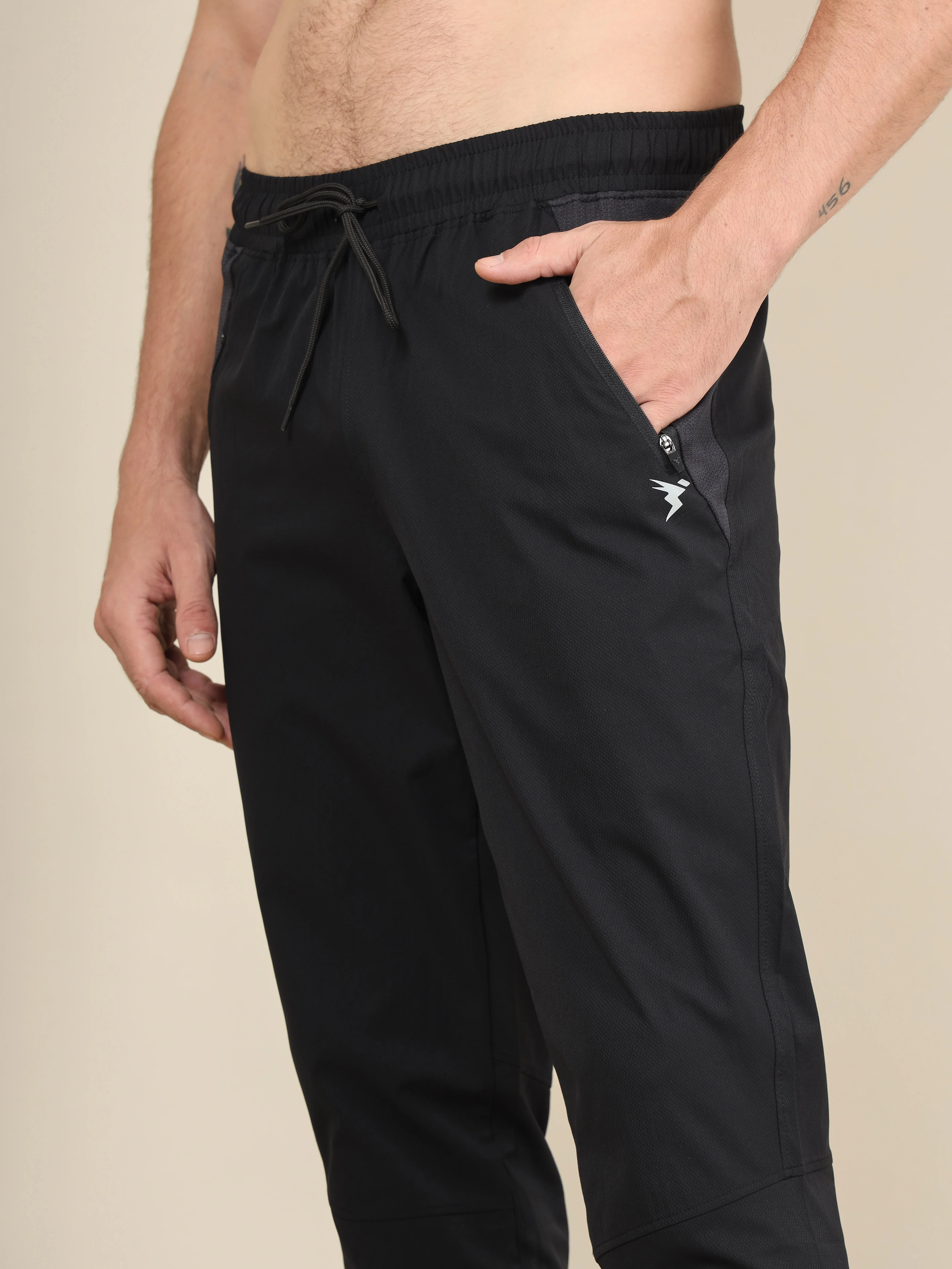 Men Colorblock Slim Fit Joggers with TECHNOLITE STRETCH - Image 6