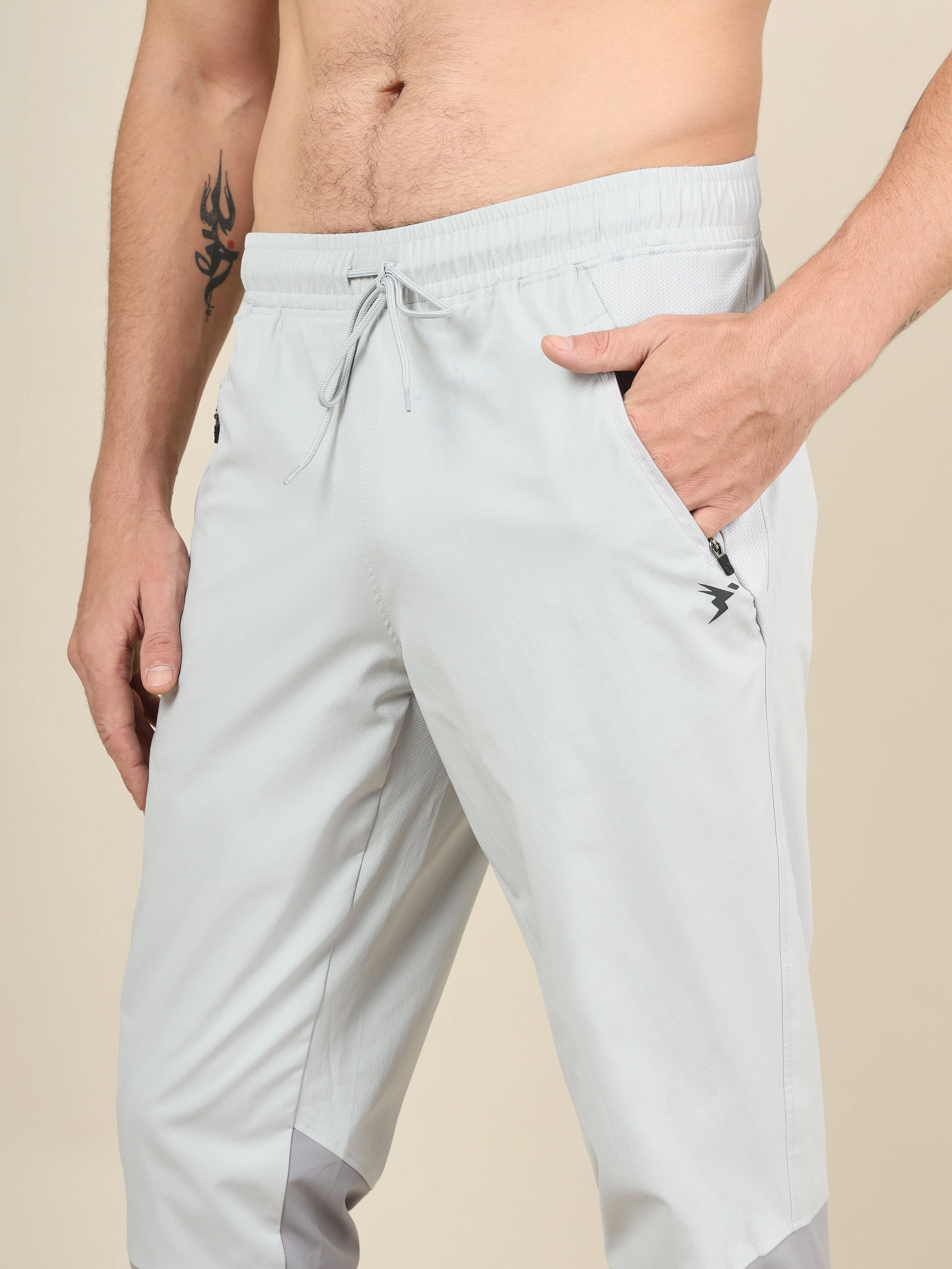 Men Colorblock Slim Fit Joggers with TECHNOLITE STRETCH - Image 5