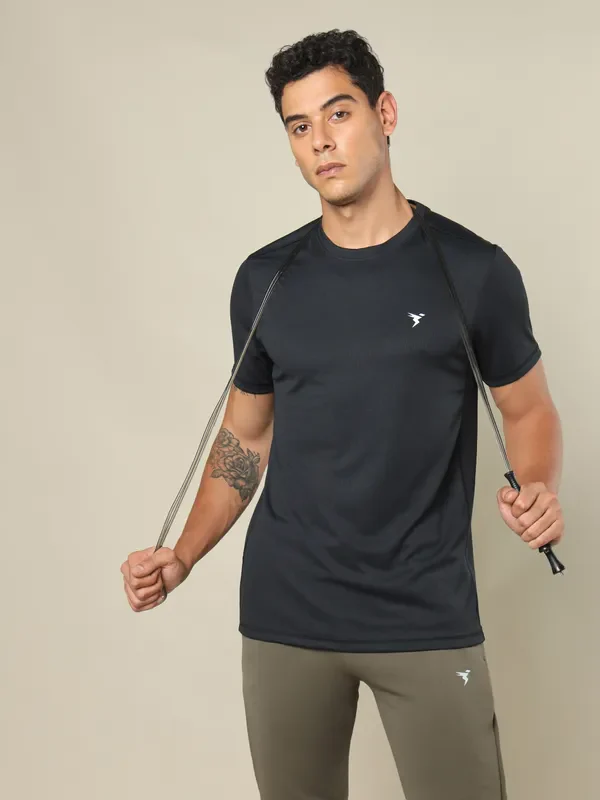 Men Solid Slim Fit Crew Neck T-shirt with TECHNO COOL+ ( Pack of 3) - Image 3