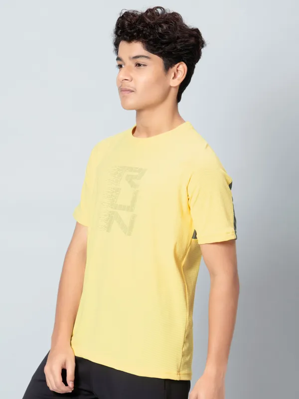 Boys Typography Printed Slim Fit Crew Neck T-shirt with ELASTO PLUS - Image 3