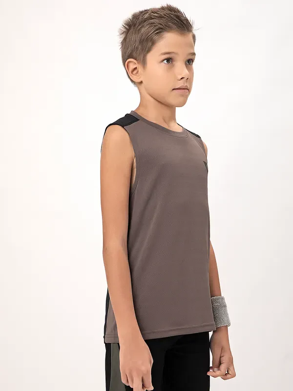Boys Colorblock Slim Fit Crew Neck T-shirt with TECHNO COOL+ - Image 7
