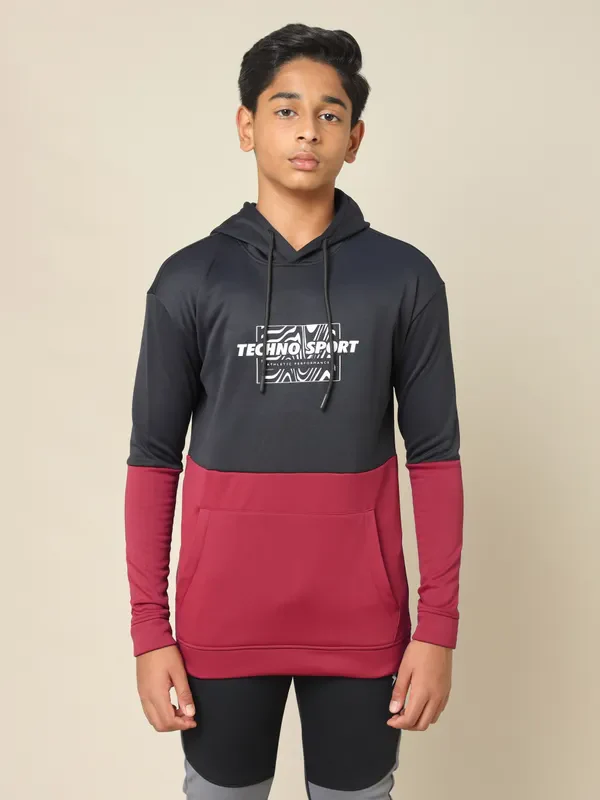 Boys Colorblock Slim Fit Hooded Sweatshirt with TECHNO WARM+ - Image 3