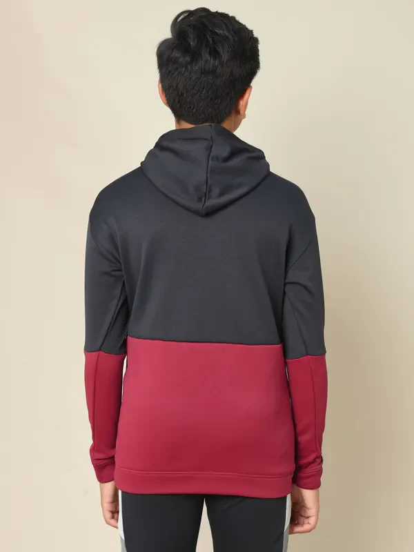 Boys Colorblock Slim Fit Hooded Sweatshirt with TECHNO WARM+ - Image 4