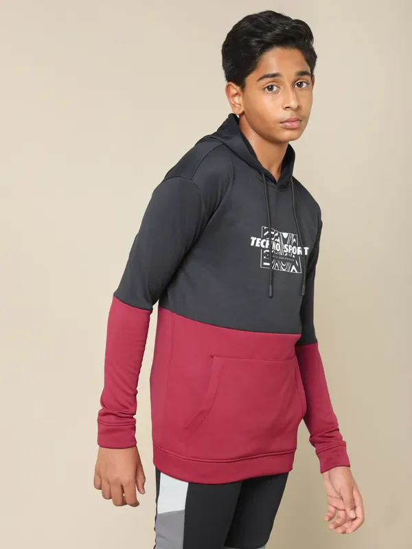 Boys Colorblock Slim Fit Hooded Sweatshirt with TECHNO WARM+ - Image 5