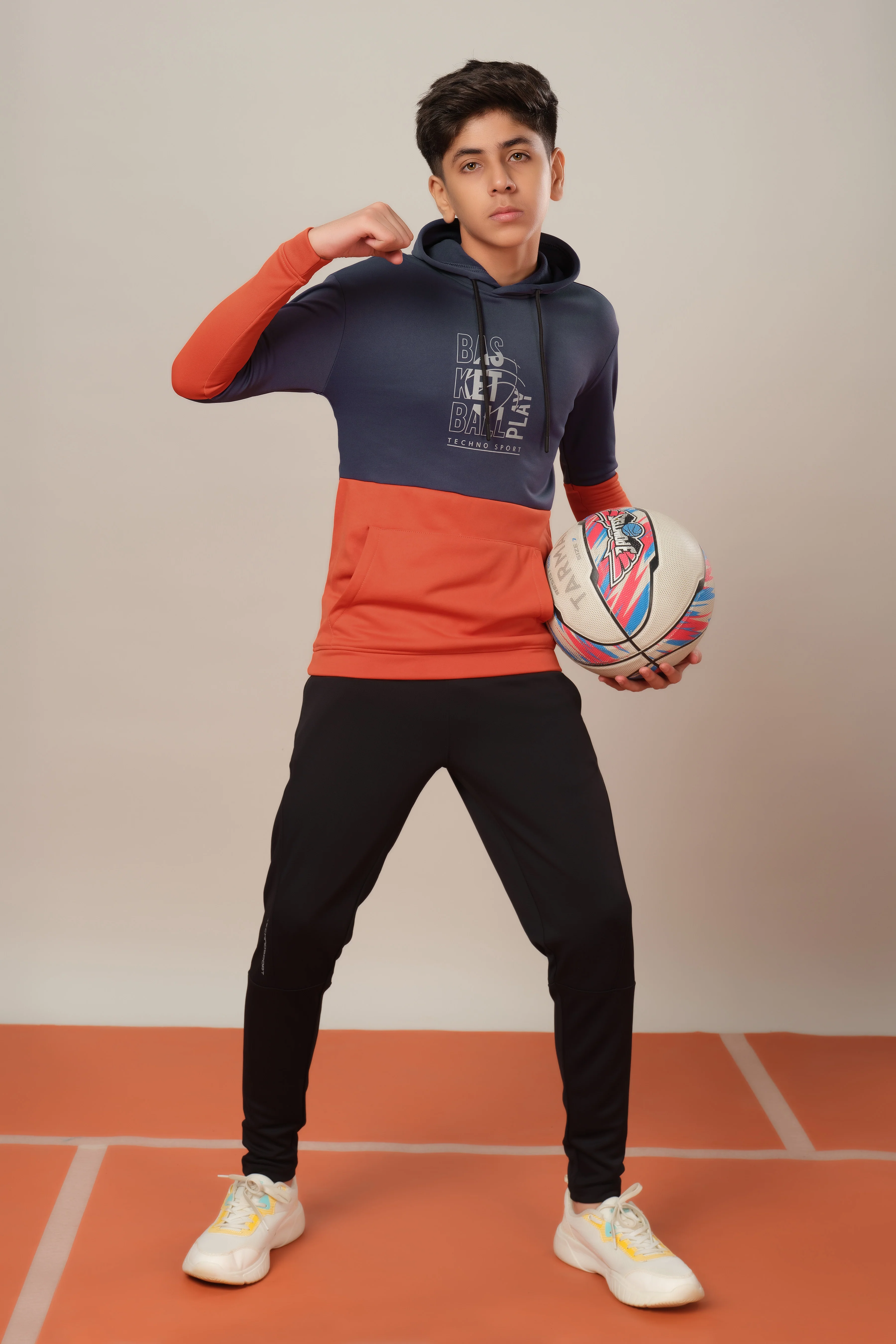 Boys Colorblock Slim Fit Hooded Sweatshirt with TECHNO WARM+ - Image 4