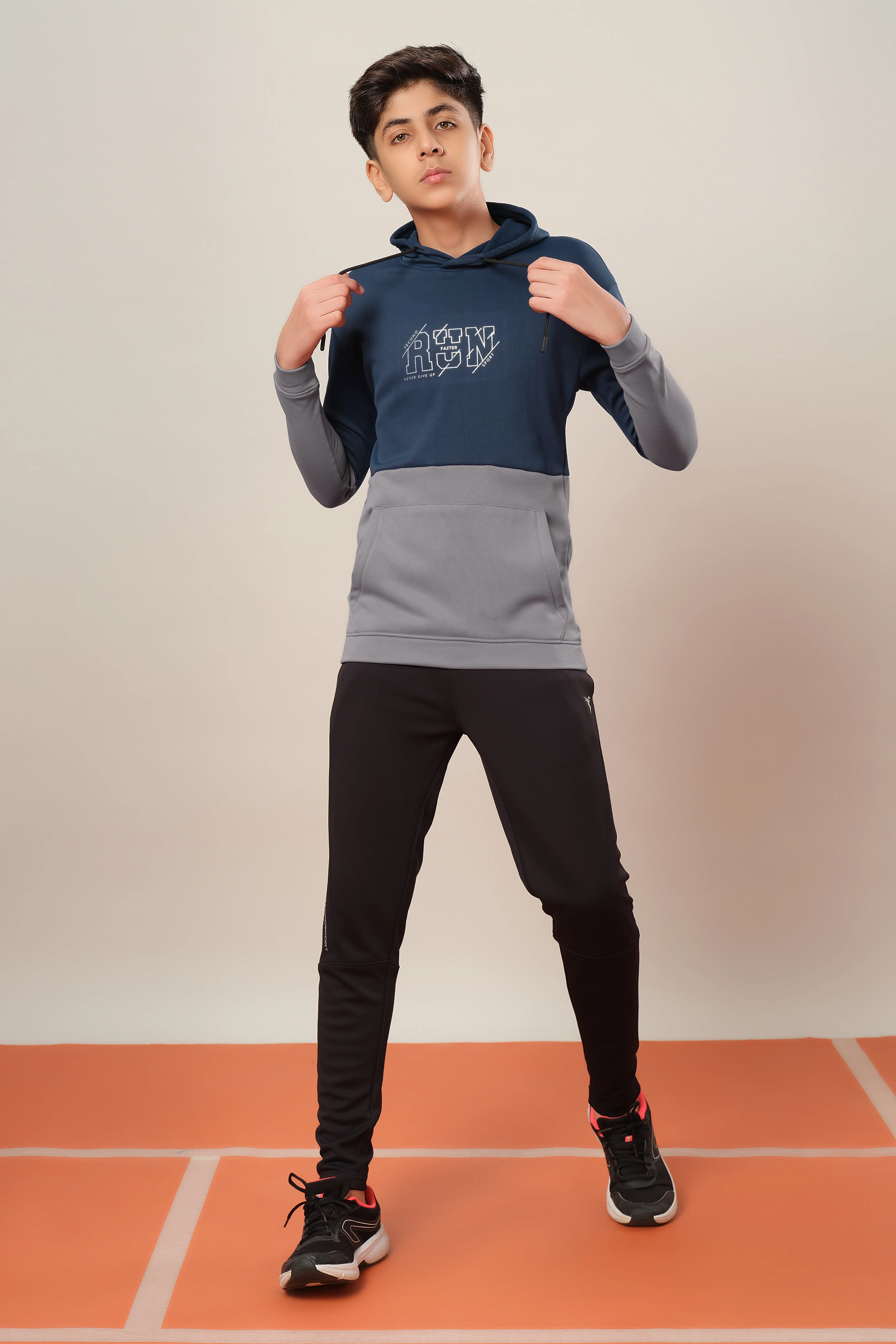 Boys Colorblock Slim Fit Hooded Sweatshirt with TECHNO WARM+ - Image 6