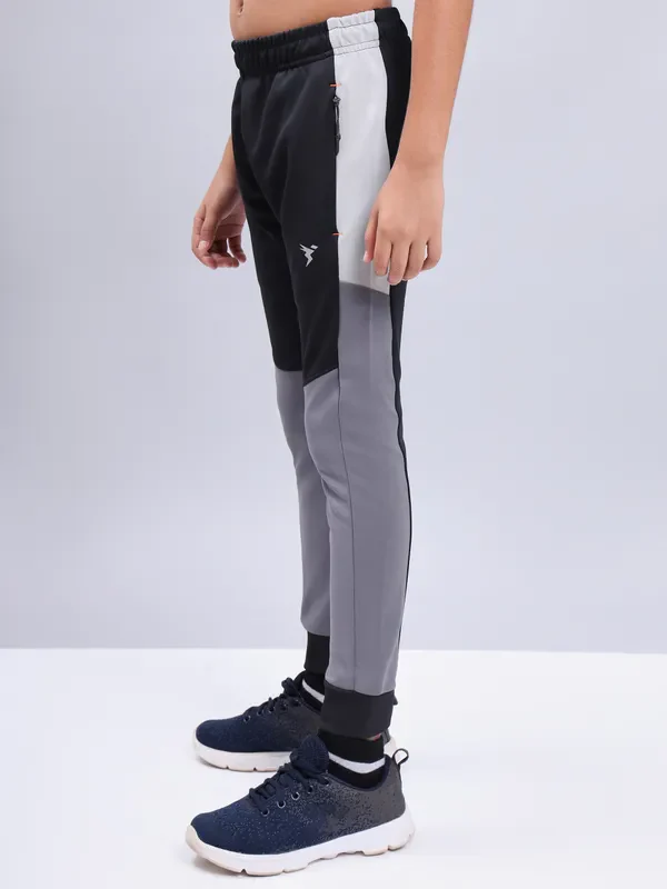 Boys Colorblock Slim Fit Joggers with TECHNO GUARD - Image 3