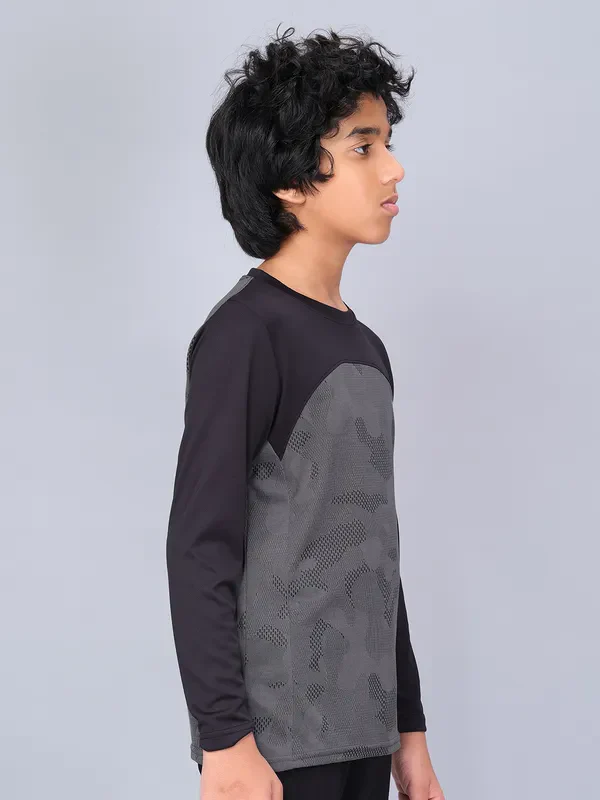 Boys Jacquard Slim Fit Crew Neck T-shirt with VENTMESH - Image 4