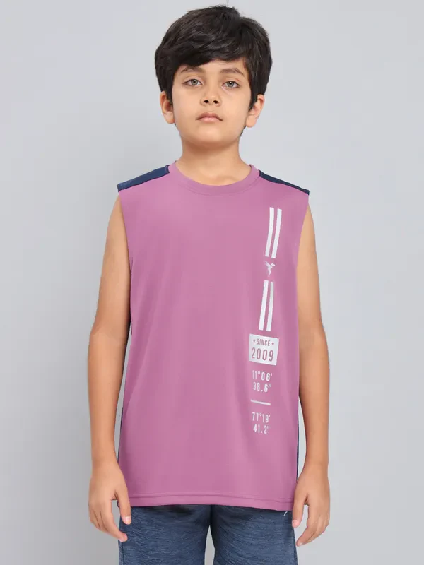 Boys Printed Slim Fit Crew Neck T-shirt with TECHNO GUARD - Image 4