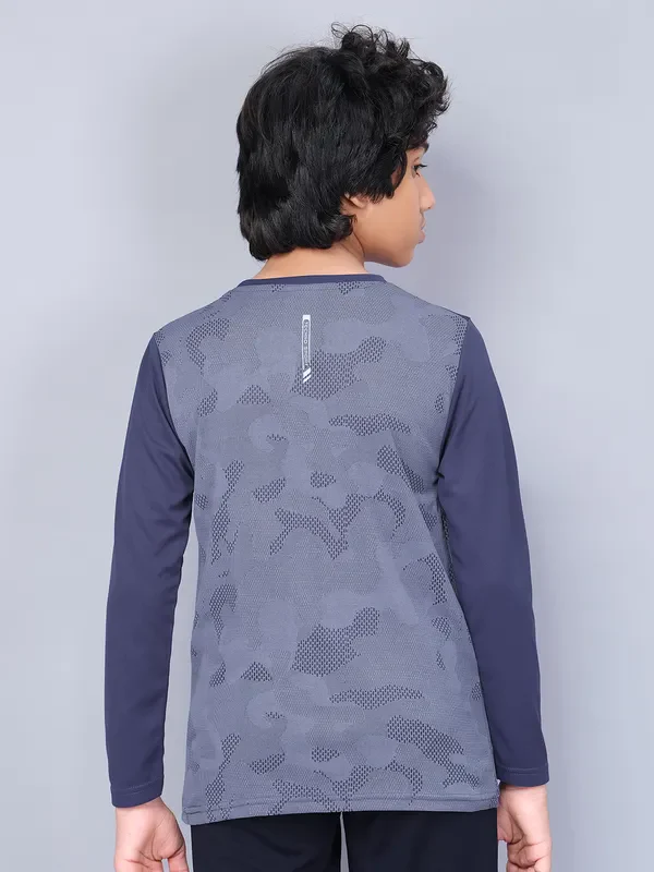 Boys Jacquard Slim Fit Crew Neck T-shirt with VENTMESH - Image 3