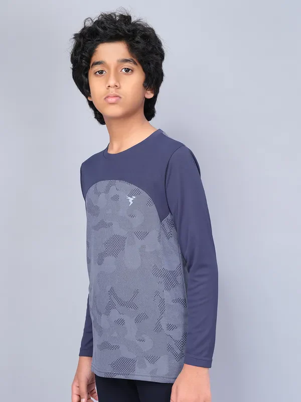 Boys Jacquard Slim Fit Crew Neck T-shirt with VENTMESH - Image 4