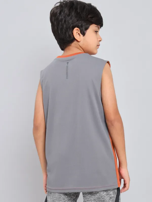 Boys Printed Slim Fit Crew Neck T-shirt with TECHNO GUARD - Image 4