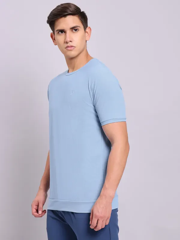 Men Solid Slim Fit Crew Neck T-shirt with MATPIQ - Image 2