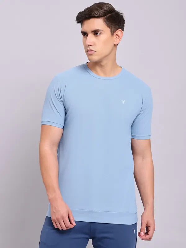 Men Solid Slim Fit Crew Neck T-shirt with MATPIQ - Image 3