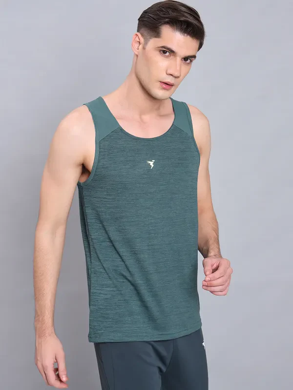 Men Melange Slim Fit Scoop Neck Innerwear Vest with DOUBLE COOL (Pack of 2) - Image 4
