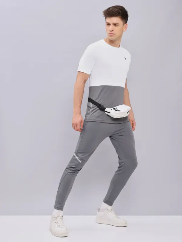Men Colorblock Slim Fit Crew Neck T-shirt with DOUBLE COOL - Image 2