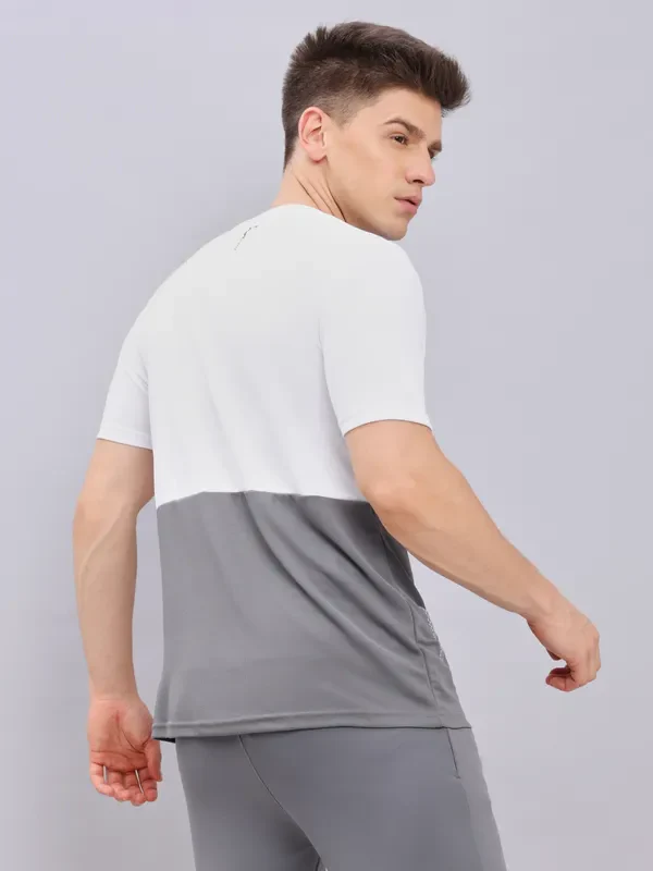 Men Colorblock Slim Fit Crew Neck T-shirt with DOUBLE COOL - Image 3