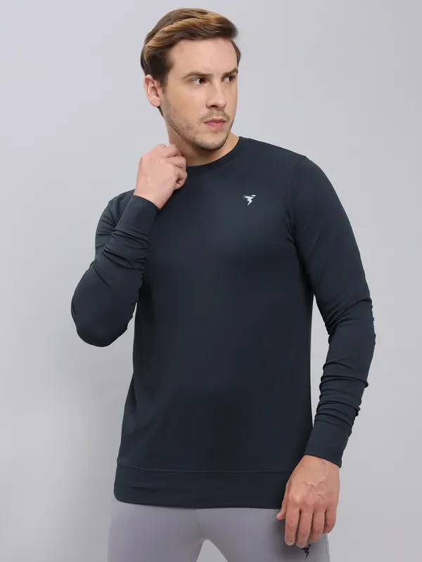 Men Solid Slim Fit Crew Neck T-shirt with ELASTO PLUS - Image 6