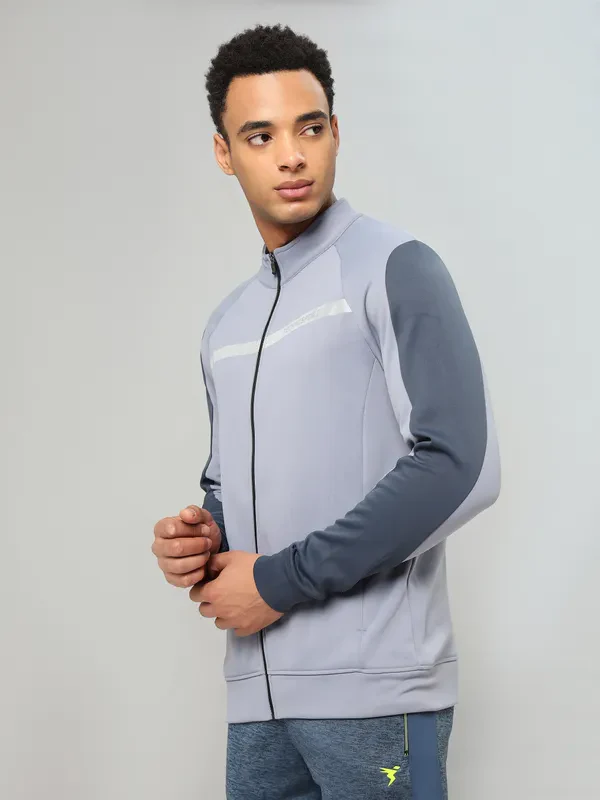 Men Colorblock Slim Fit Mock Neck Jacket with TECHNO GUARD - Image 3