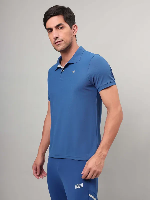 Men Solid Slim Fit Polo T-shirt with MATPIQ - Image 4