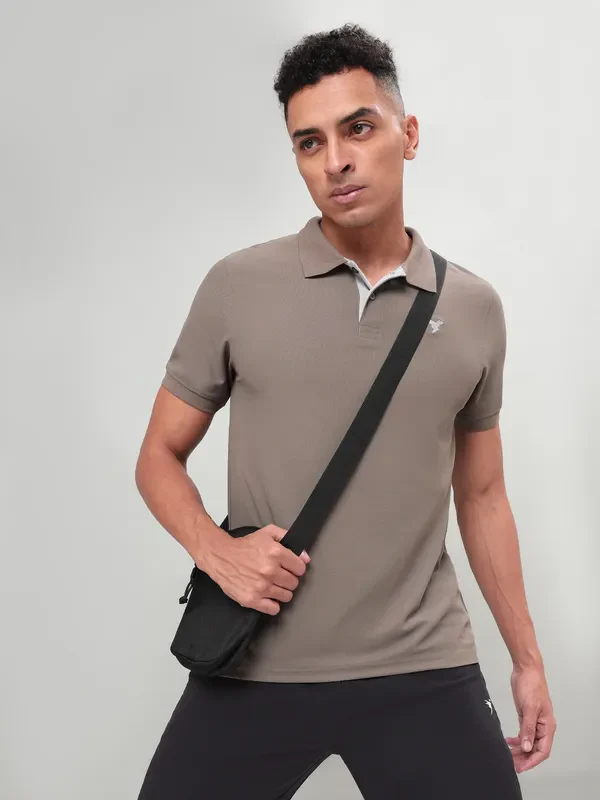 Men Solid Slim Fit Polo T-shirt with MATPIQ - Image 2
