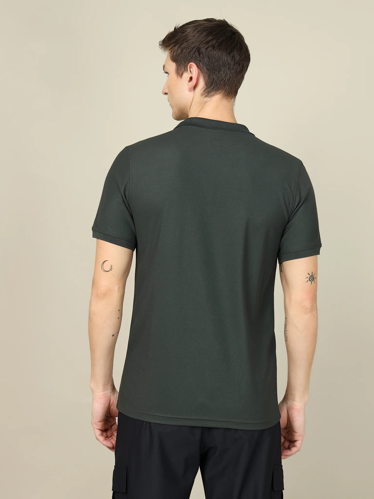 Men Solid Slim Fit Polo T-shirt with MATPIQ - Image 3