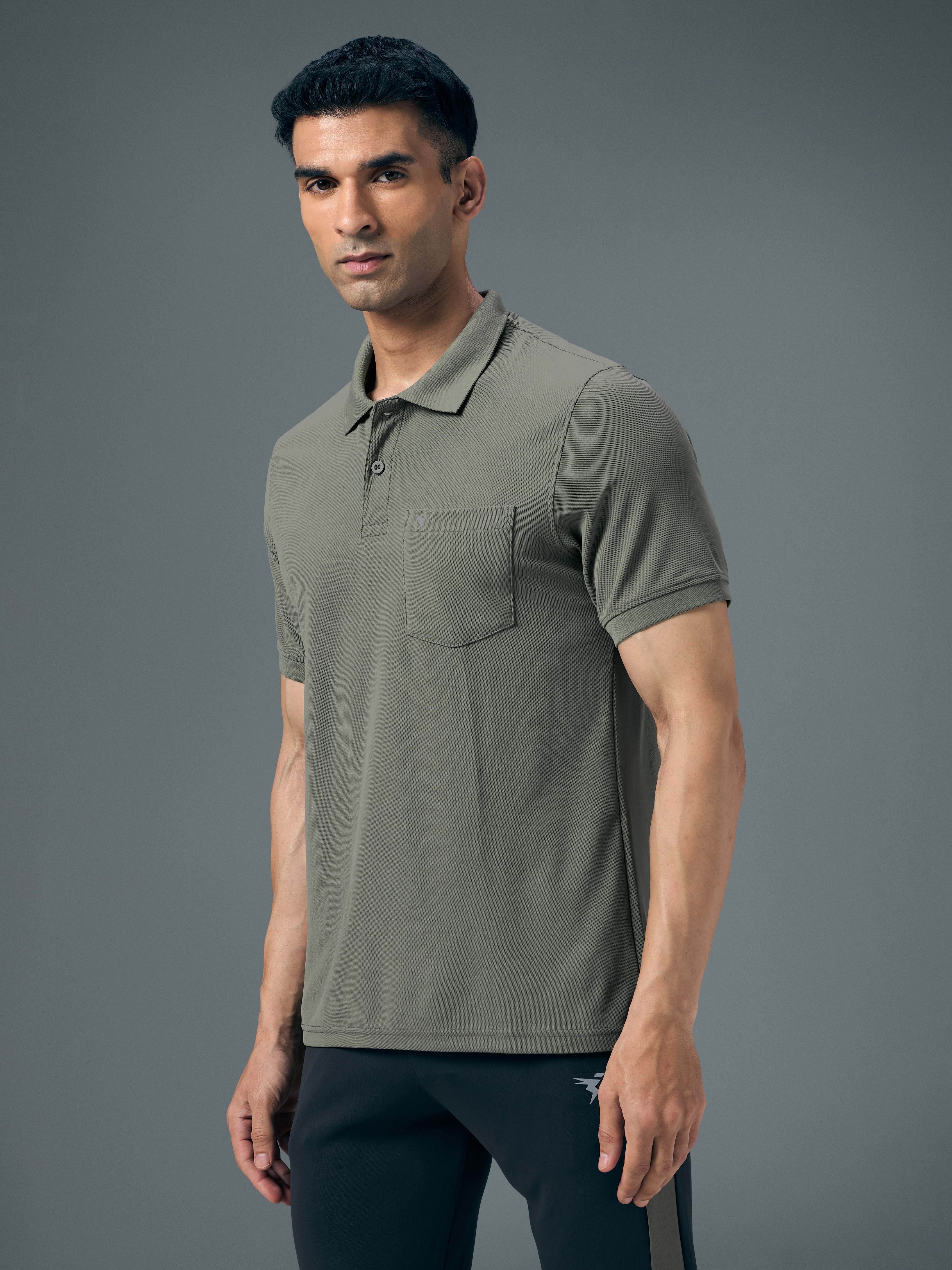 Men Solid Slim Fit Polo T-shirt with MATPIQ - Image 4