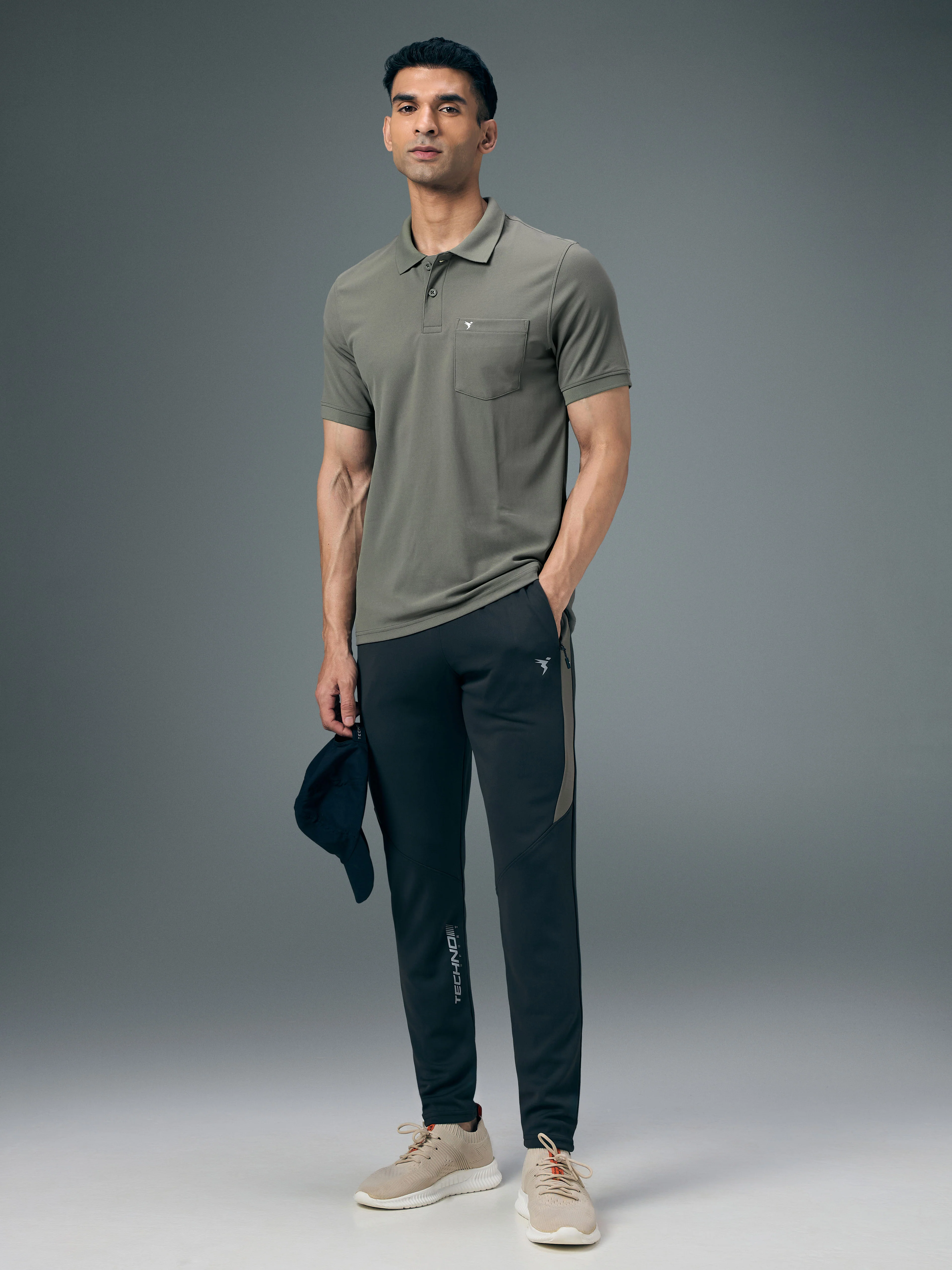 Men Solid Slim Fit Polo T-shirt with MATPIQ - Image 5
