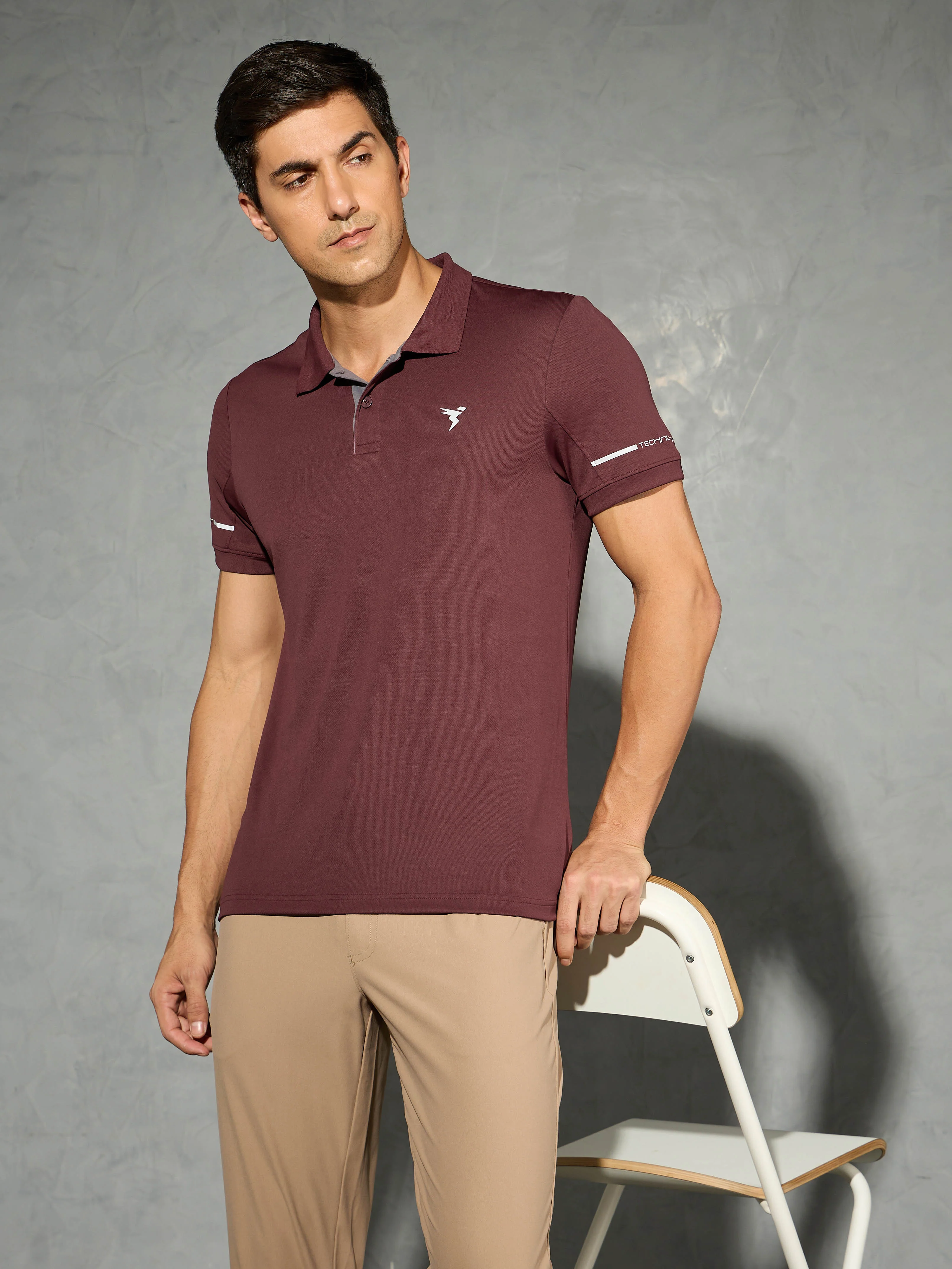 Men Solid Slim Fit Polo T-shirt with TECHNO COOL+ - Image 2
