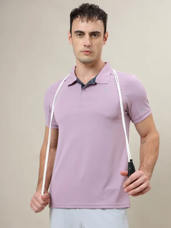 Men Solid Slim Fit Polo T-shirt with TECHNO COOL+