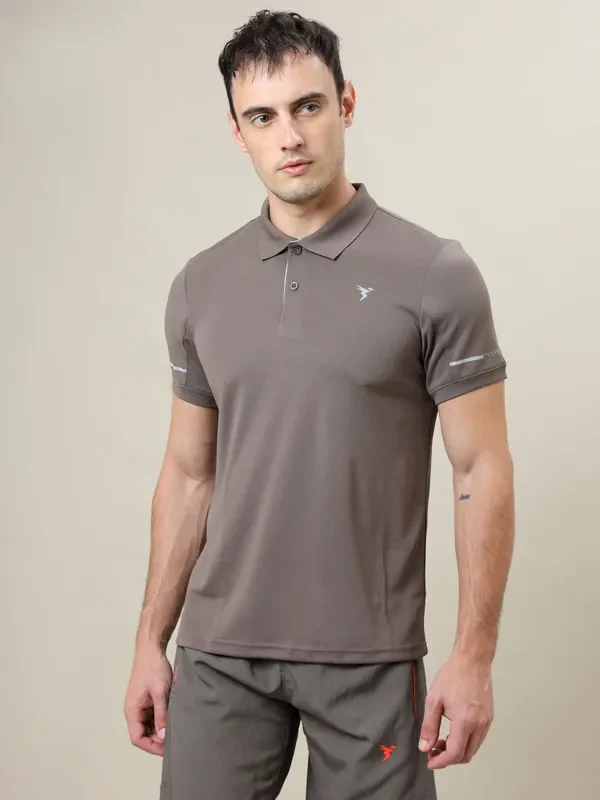 Men Solid Slim Fit Polo T-shirt with TECHNO COOL+ - Image 5