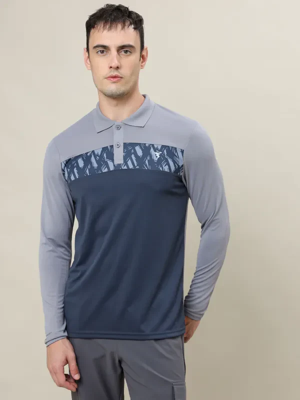 Men Colorblock Slim Fit Polo T-shirt with TECHNO COOL+