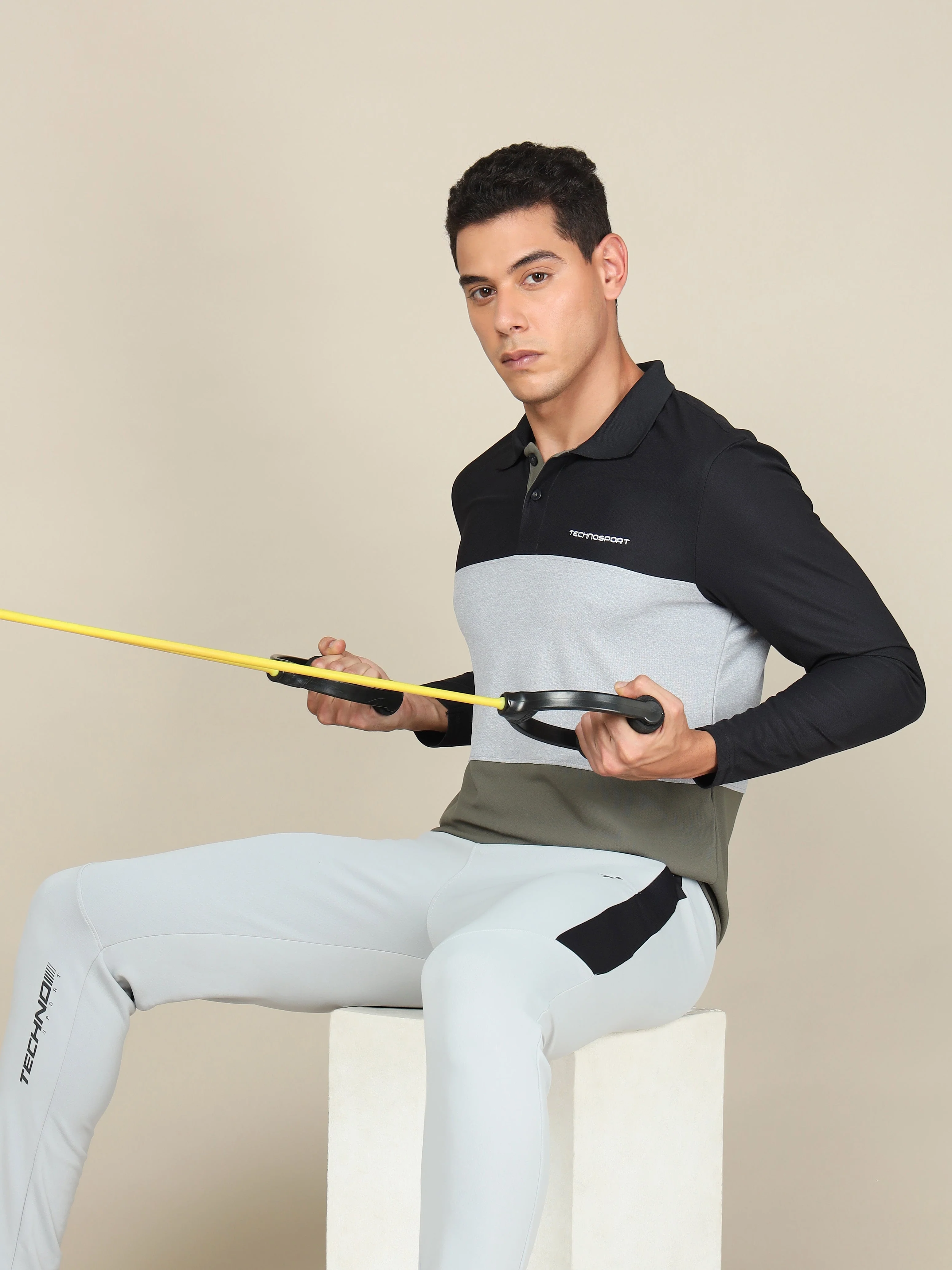 Men Solid Slim Fit Polo T-shirt with MATPIQ - Image 2