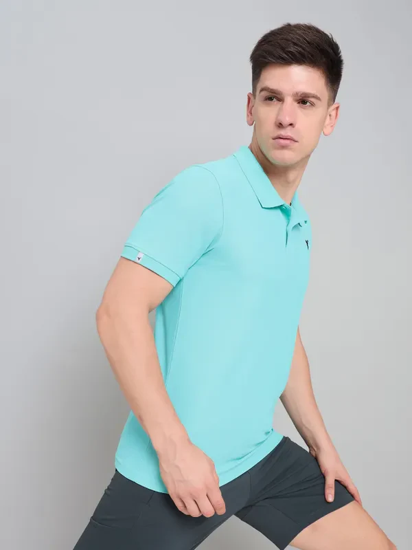 Men Solid Slim Fit Polo T-shirt with MATPIQ