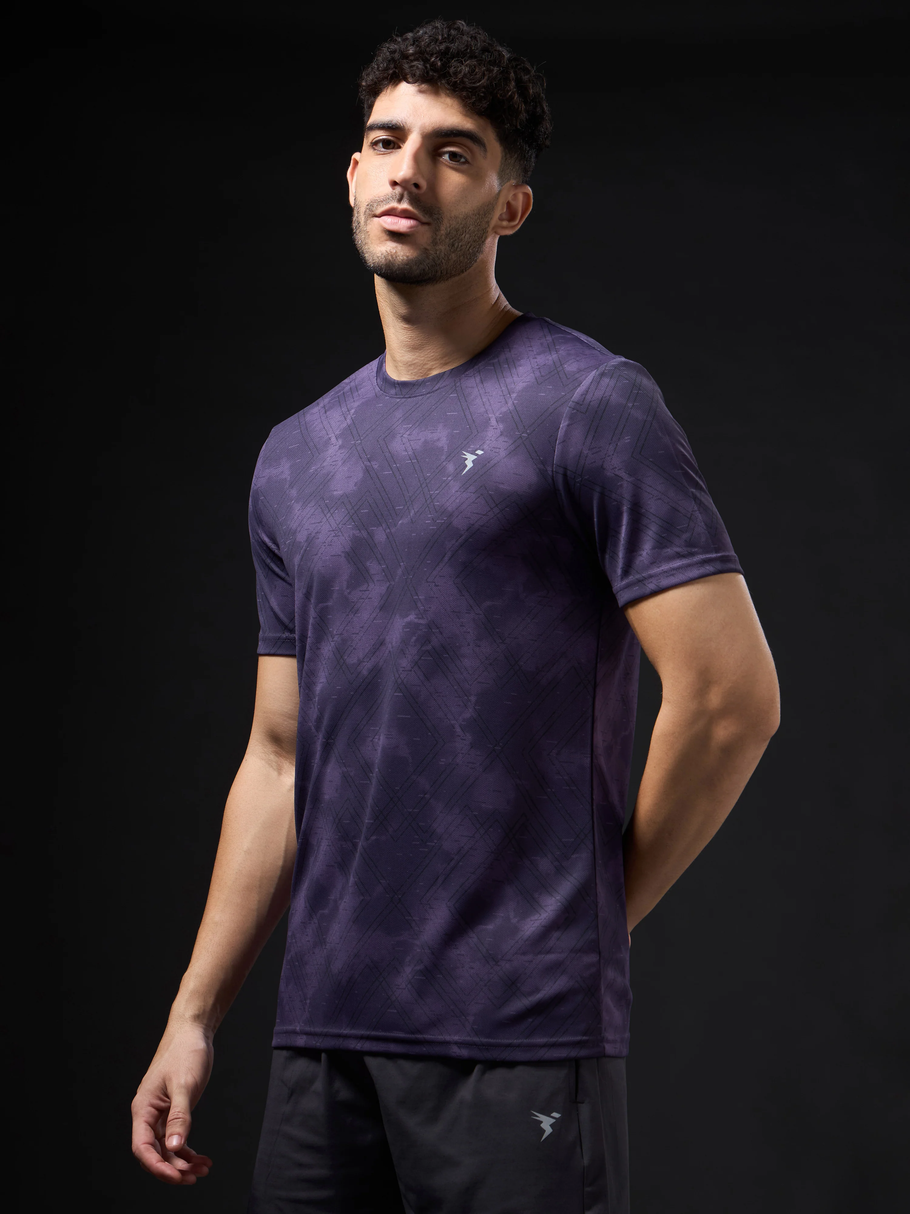 Men Abstract Print Slim Fit Crew Neck T-shirt with TECHNO COOL+ - Image 5
