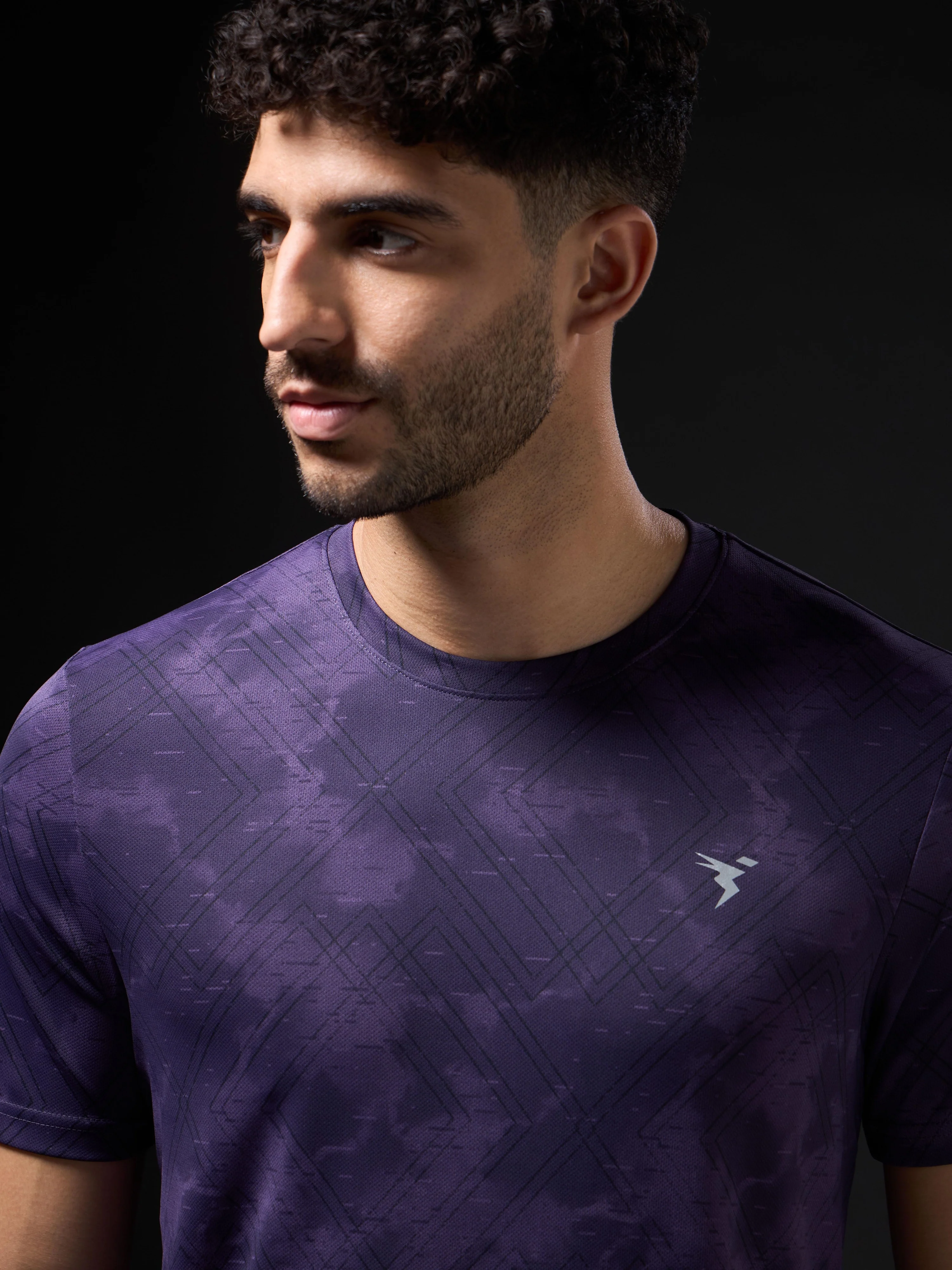 Men Abstract Print Slim Fit Crew Neck T-shirt with TECHNO COOL+ - Image 6