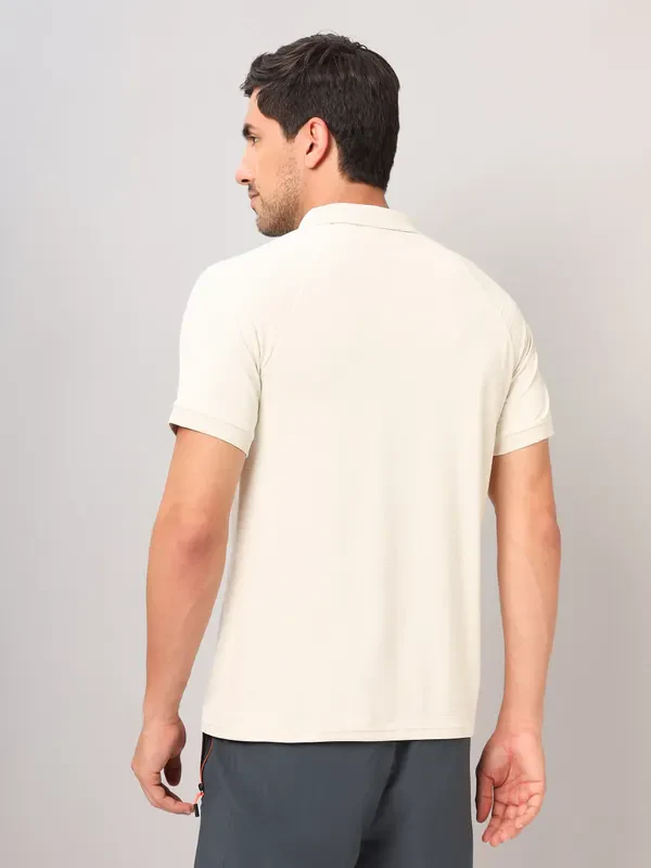 Men Self Design Slim Fit Polo T-shirt with MATPIQ - Image 3