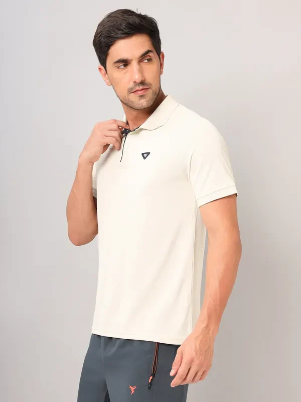 Men Self Design Slim Fit Polo T-shirt with MATPIQ - Image 4