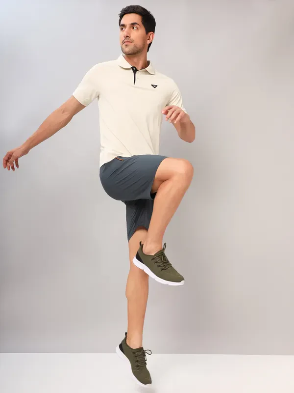 Men Self Design Slim Fit Polo T-shirt with MATPIQ - Image 5