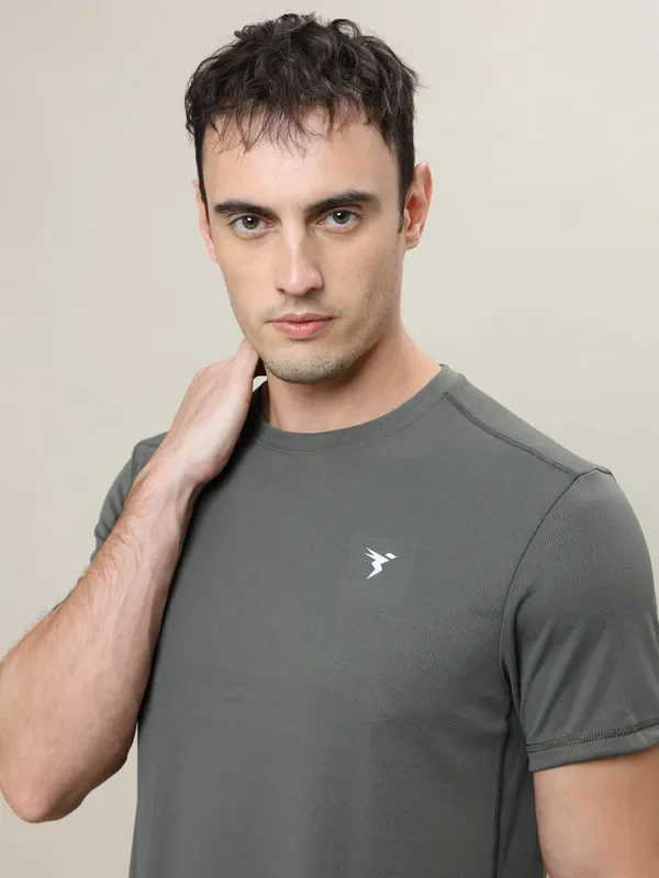 Men Solid Slim Fit Crew Neck T-shirt with TECHNO COOL+ - Image 6