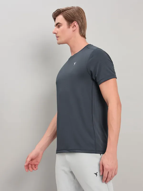 Men Solid Slim Fit Crew Neck T-shirt with TECHNO COOL+ - Image 4