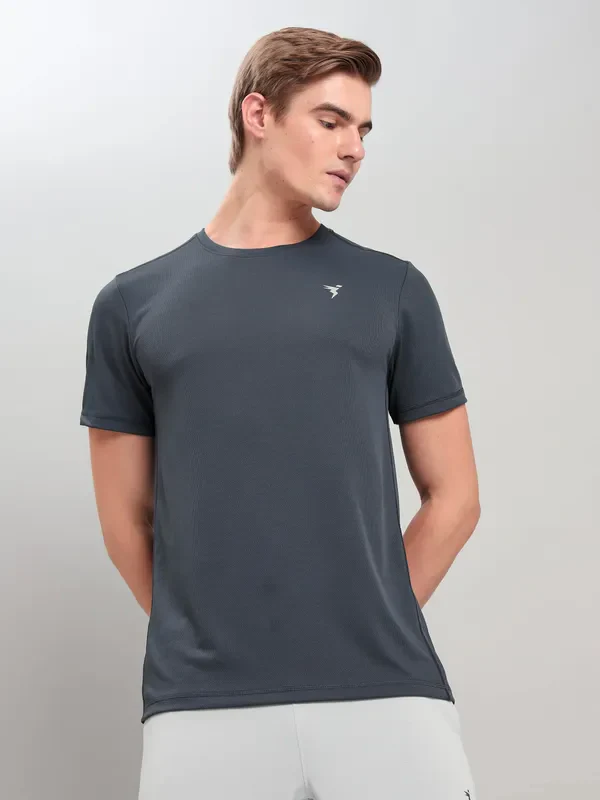 Men Solid Slim Fit Crew Neck T-shirt with TECHNO COOL+ - Image 5