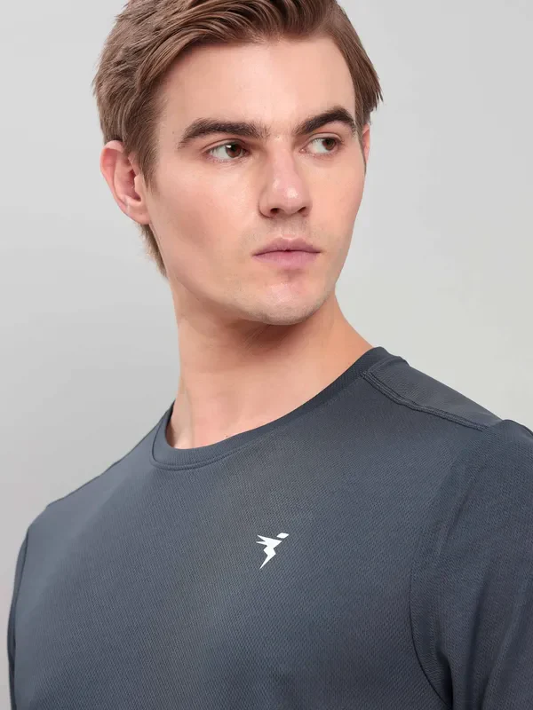 Men Solid Slim Fit Crew Neck T-shirt with TECHNO COOL+ - Image 6