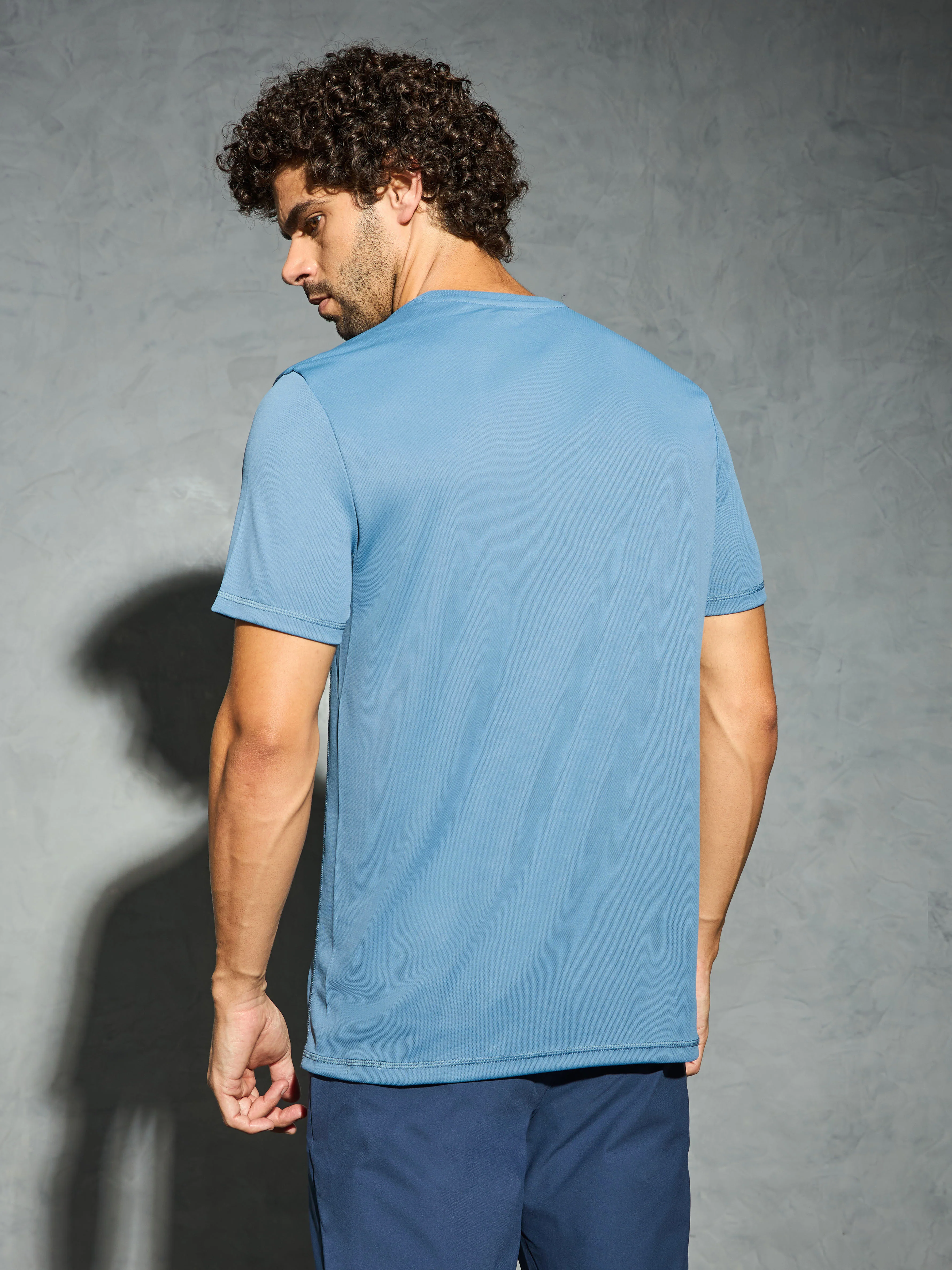 Men Solid Slim Fit Crew Neck T-shirt with TECHNO COOL+ - Image 3